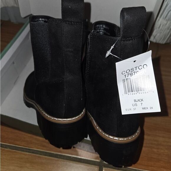 Kensie Women's Kayla Black Chelsea Faux Suede Boots Size 7 - Picture 8 of 10